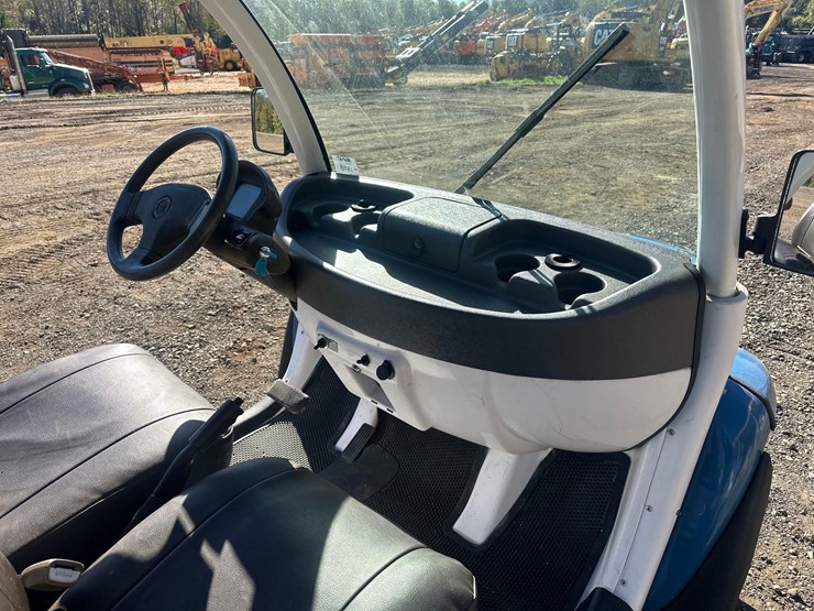 gem-e6-electric-6-passenger-low-speed-vehicle-image-8