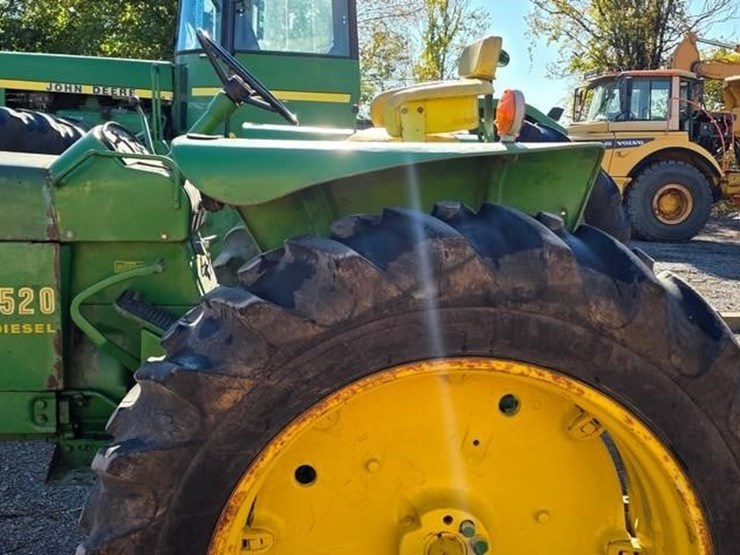 1972-john-deere-2520-image-22