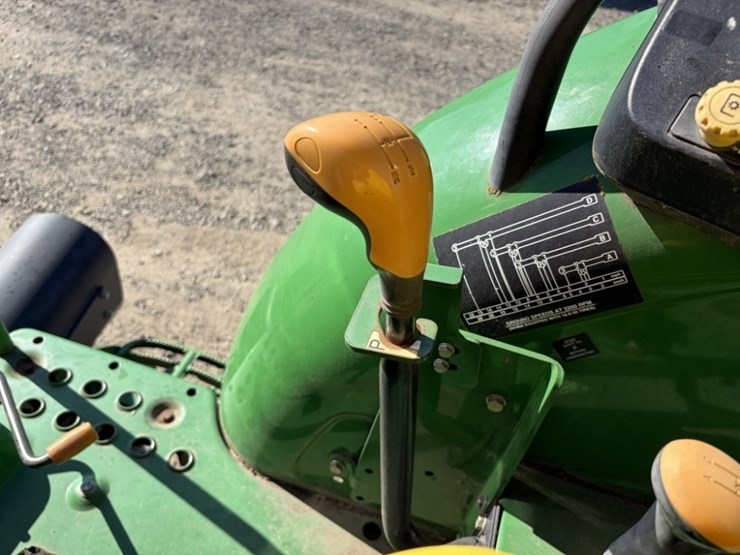 2013-john-deere-5085m-image-20