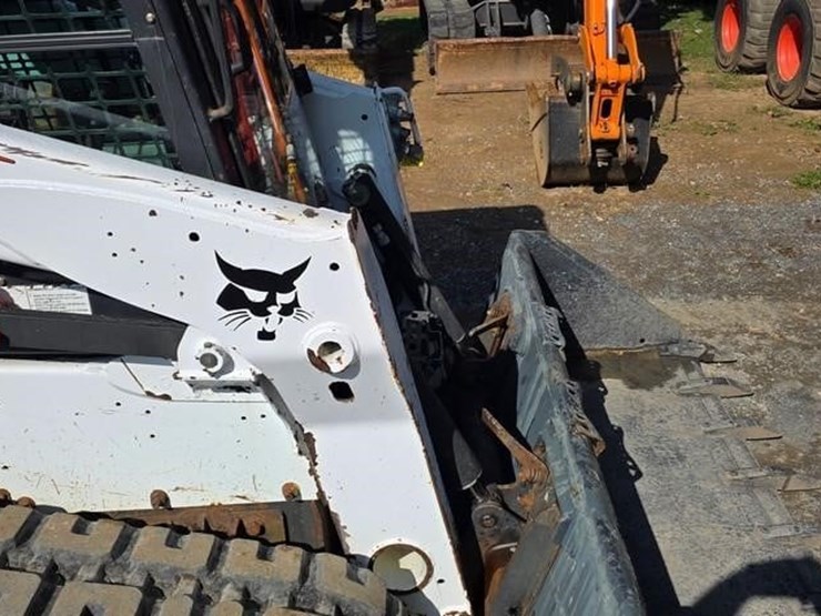 2016-bobcat-t650-image-9