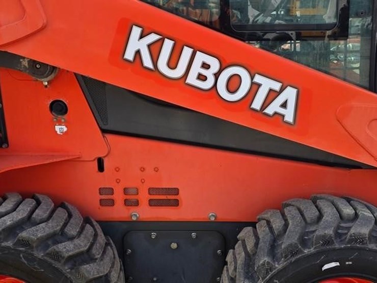 2019-kubota-ssv75-image-27