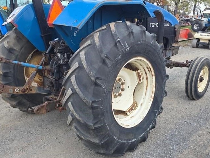 new-holland-ts110-image-16