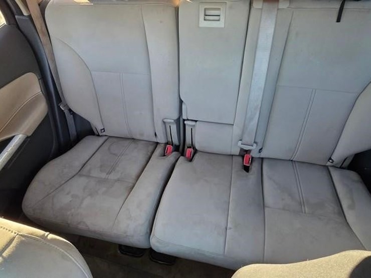 2011-ford-edge-se-image-41