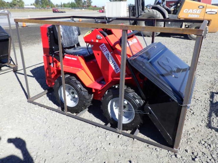 2026-agt-sda-140w-skid-steer-loader-image-4