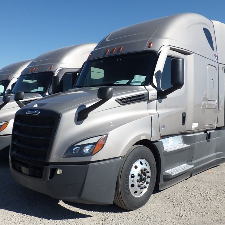 2024 FREIGHTLINER CASCADIA 126