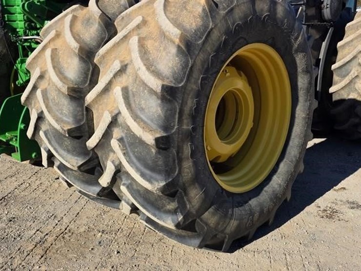 2000-john-deere-9400-image-34