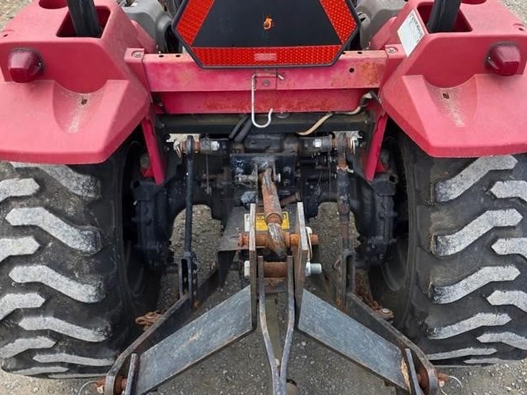 mahindra-1526-image-16