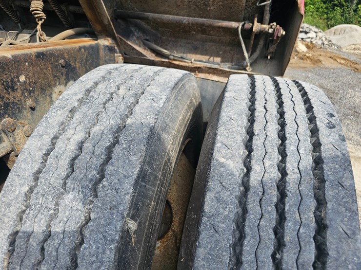 #15804-•-1998-mack-rd688s-dump-truck-image-96