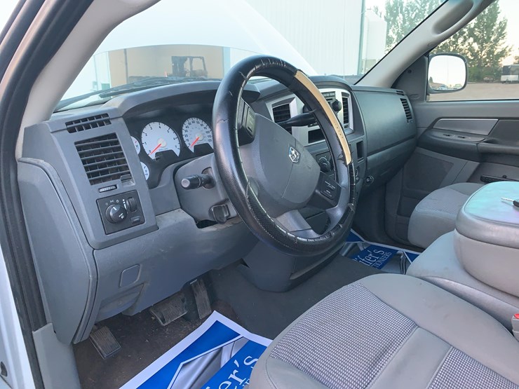 2008-dodge-1500-image-15