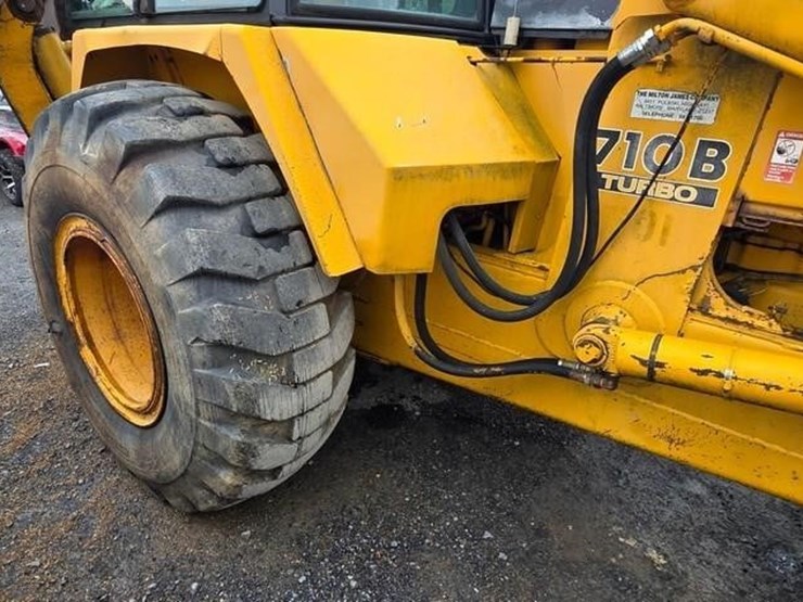 deere-710b-image-12