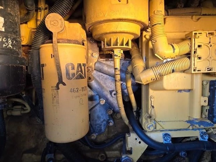2015-caterpillar-938m-image-62