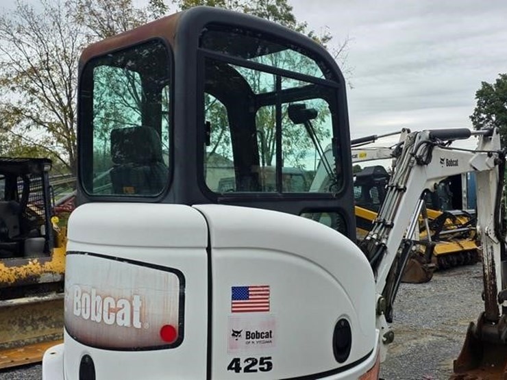 2009-bobcat-425-image-23