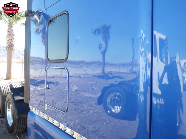 2020-peterbilt-579-image-4
