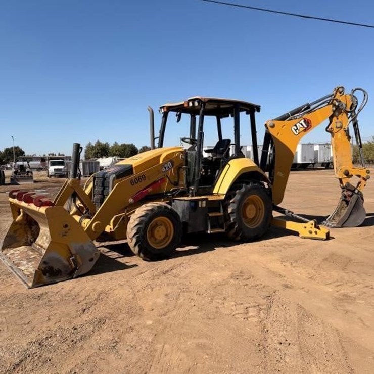 2022 CATERPILLAR 420