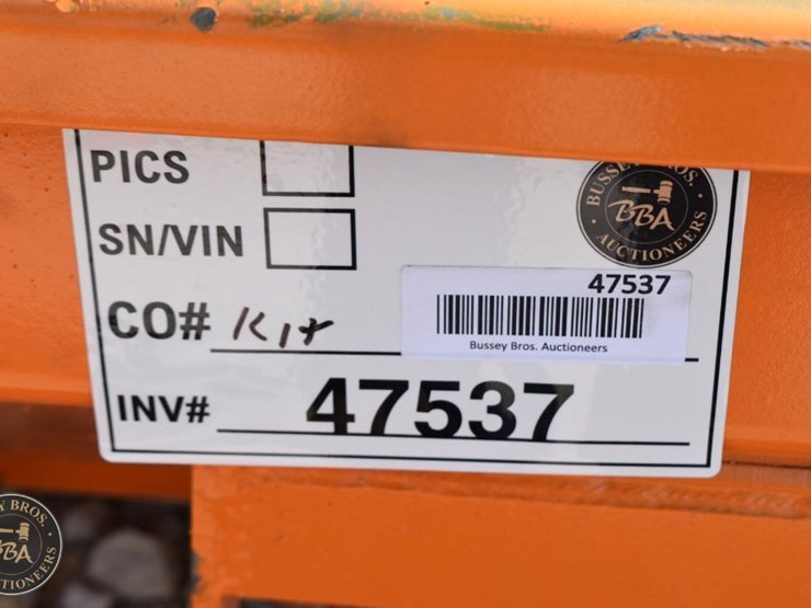 kit-containers-mini-skid-steer-snow-pusher-47537-image-4