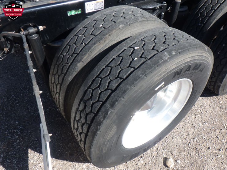 2020-kenworth-t680-image-6