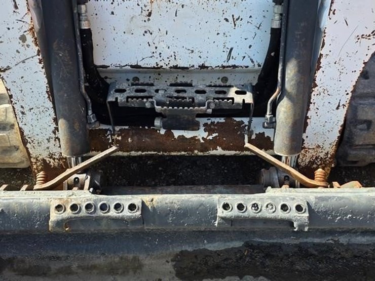 2016-bobcat-t650-image-37