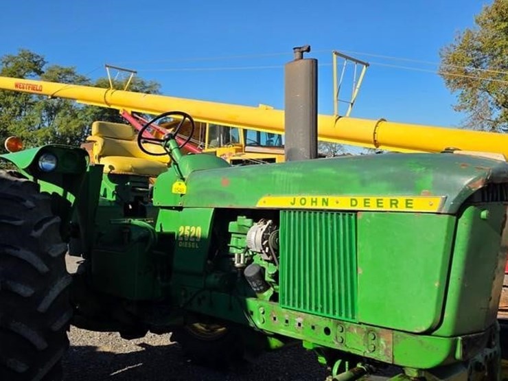 1972-john-deere-2520-image-7