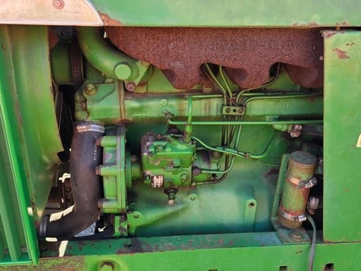 1972-john-deere-2520-image-33