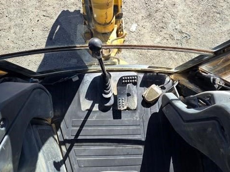 2006-deere-310sg-image-76