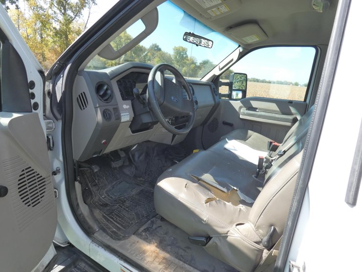 ford-f550-image-8