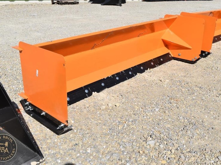 kit-containers-skid-steer-snow-pusher-47515-image-1