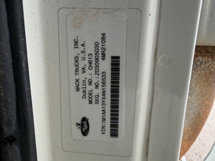 2004-mack-ch613-image-14
