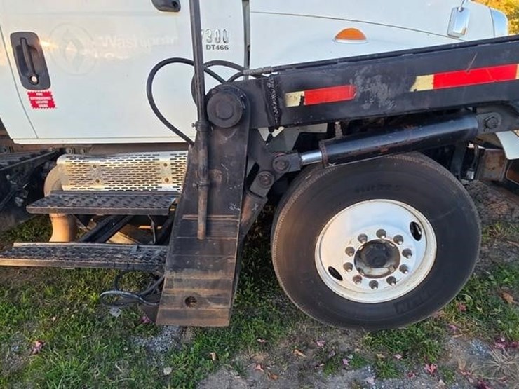 2006-international-durastar-4300-image-25
