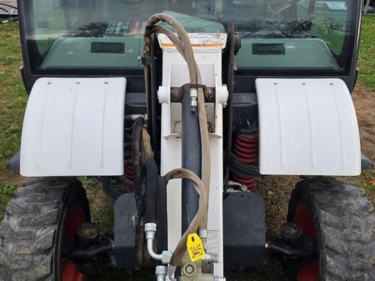 2003-bobcat-toolcat-5600-image-35