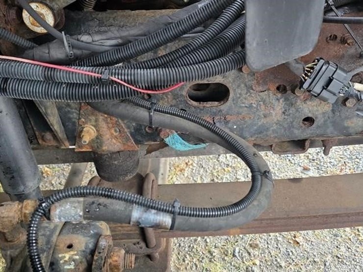 2007-gmc-topkick-c8500-image-39