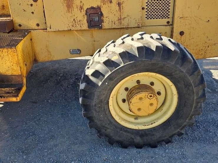 1999-deere-486e-image-15