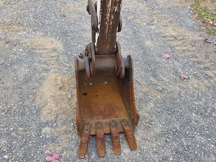 2009-bobcat-425-image-34