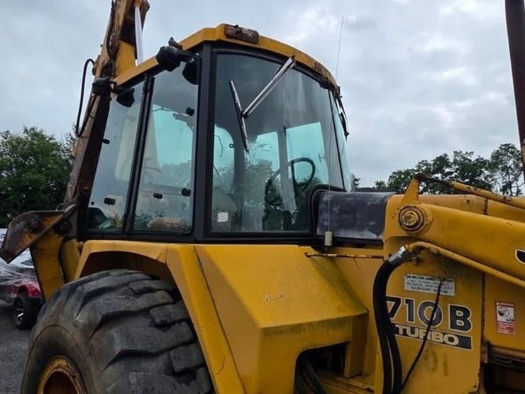 deere-710b-image-13