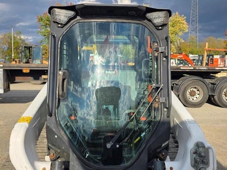 2021-bobcat-t76-image-39