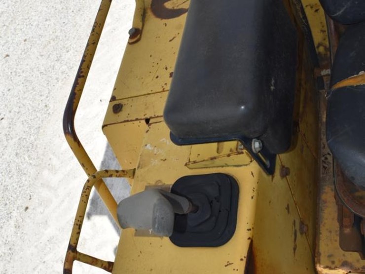 1993-caterpillar-d4c-ii-46733-image-39