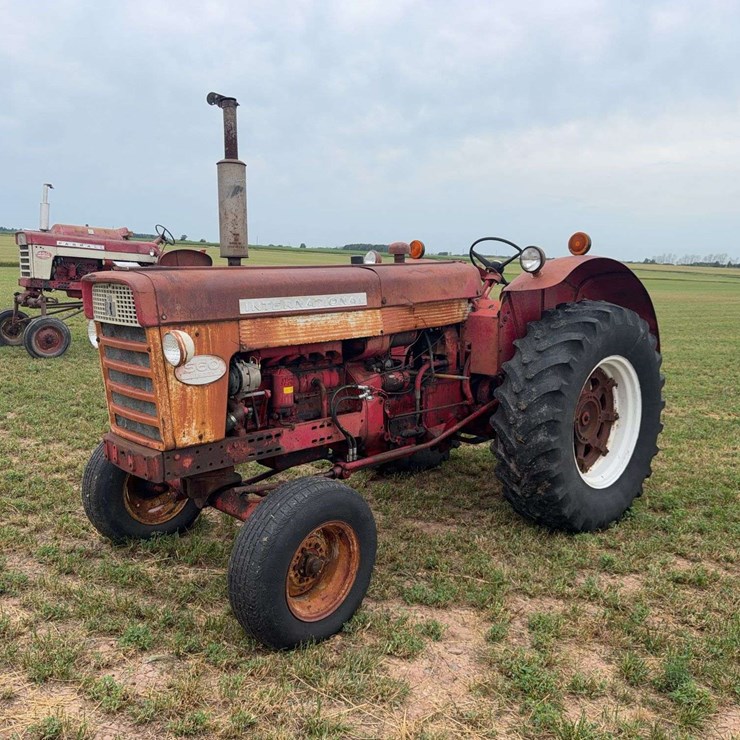 INTERNATIONAL 560