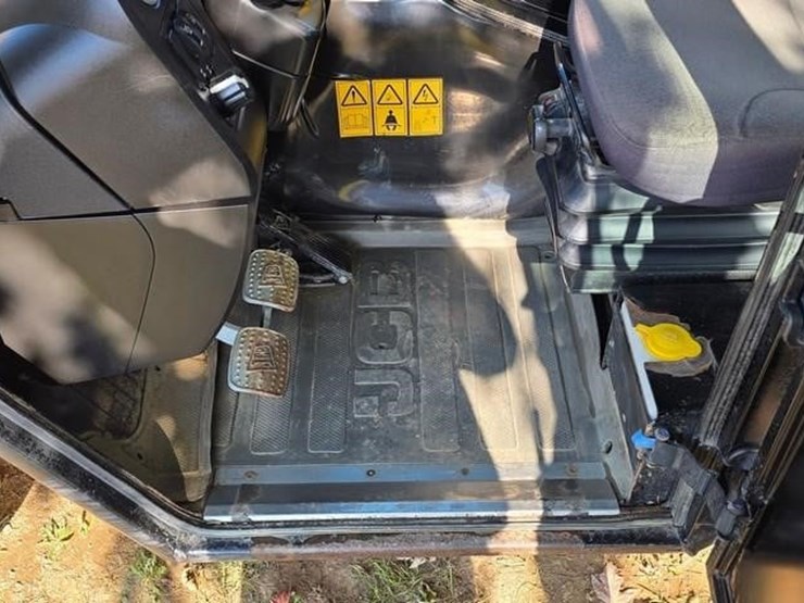 2018-jcb-505-20tc-image-44