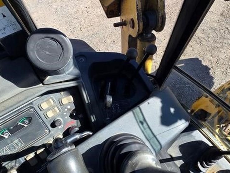 2006-deere-310sg-image-77