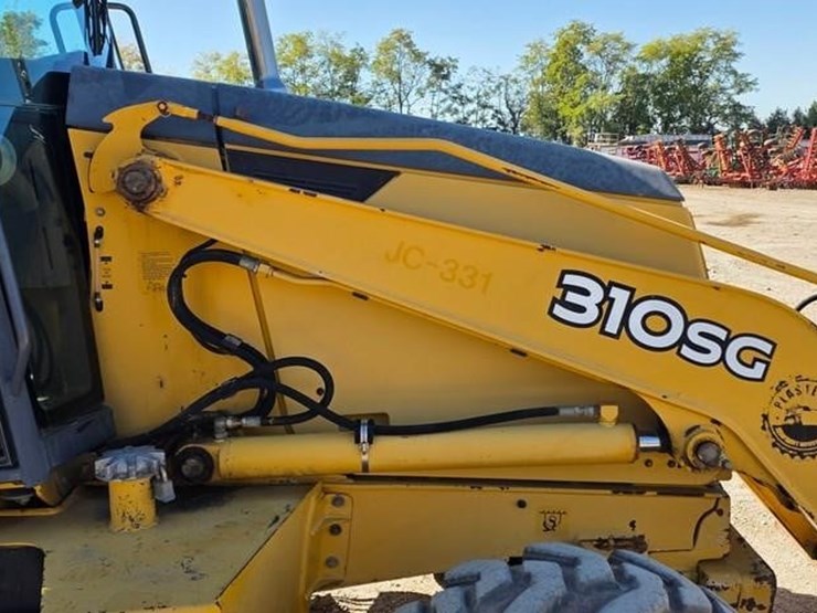 2006-deere-310sg-image-45