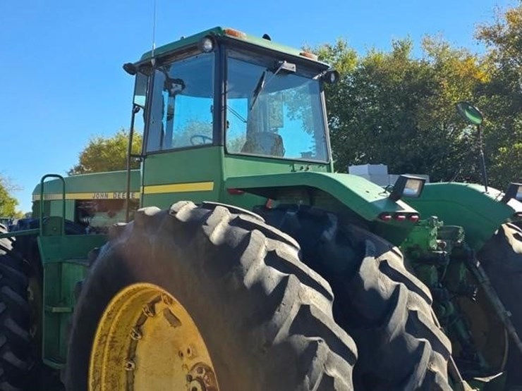 john-deere-8850-image-33