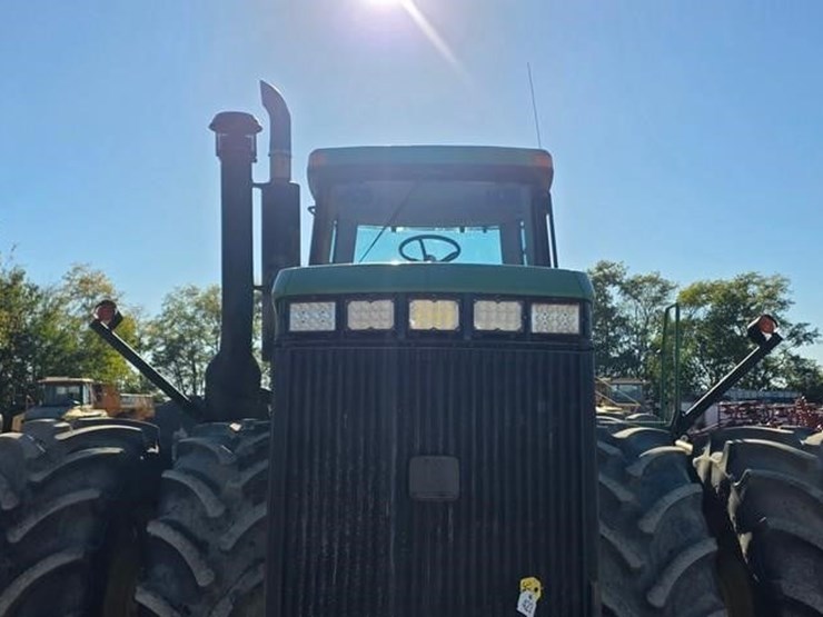 2000-john-deere-9400-image-51