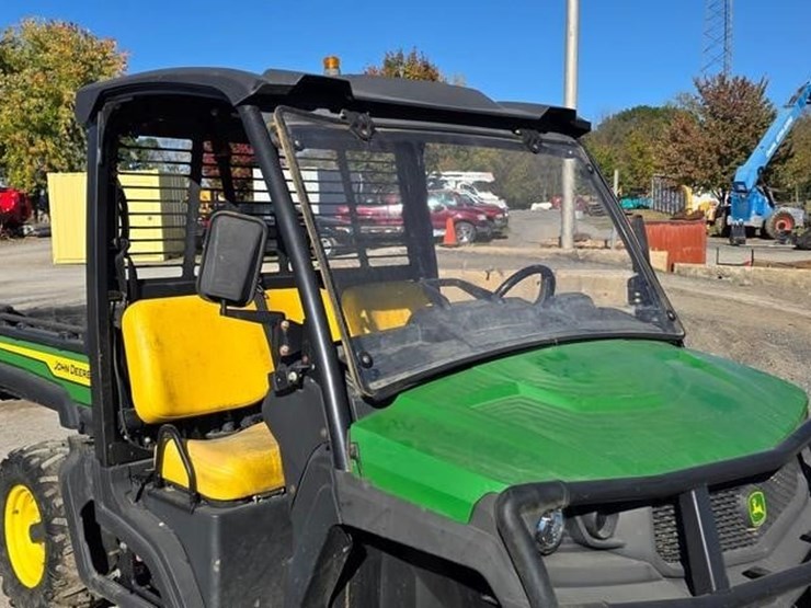 2021-john-deere-gator-xuv-835e-image-7