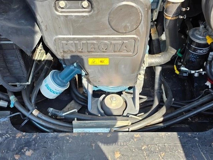 2023-kubota-svl75-3-image-42