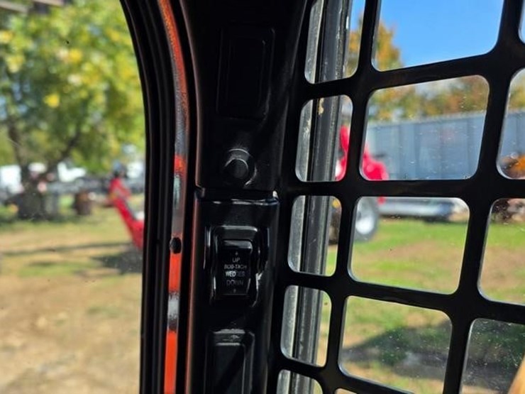2019-bobcat-t650-image-53