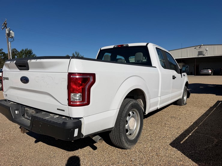 2016-ford-f150-image-3