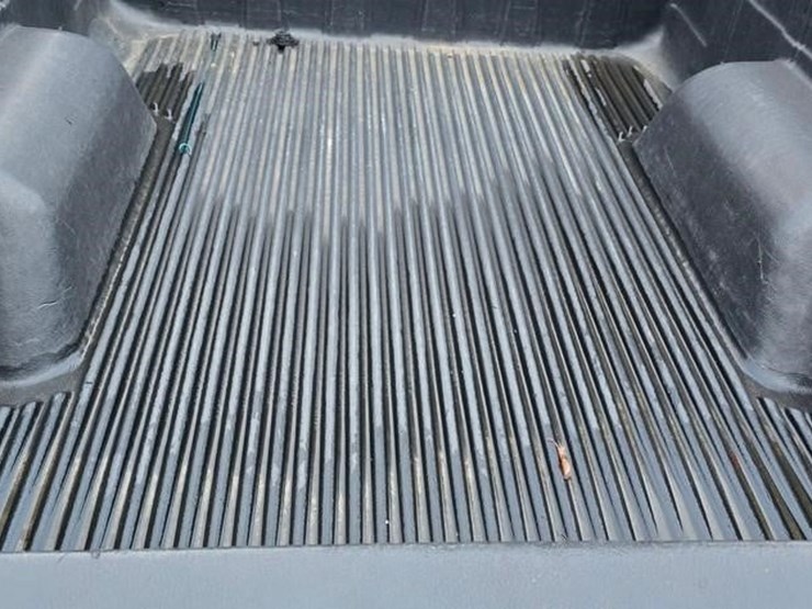 2002-chevrolet-s10-image-9