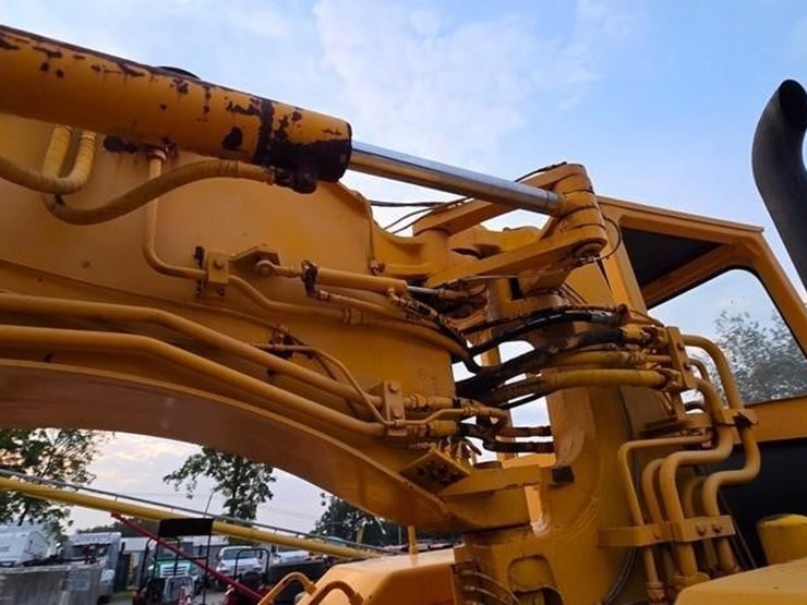 1984-deere-762a-image-44