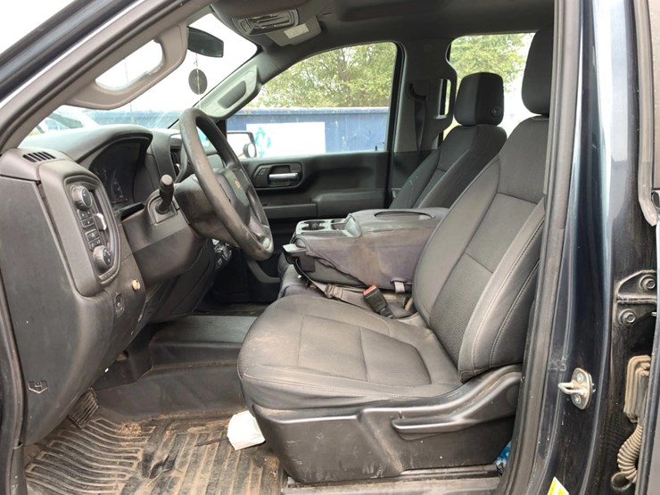 2020-chevrolet-silverado-2500hd-image-6