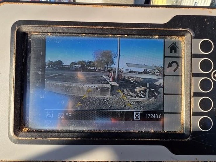 2015-caterpillar-938m-image-89