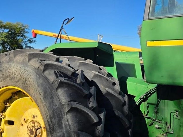 john-deere-8850-image-18